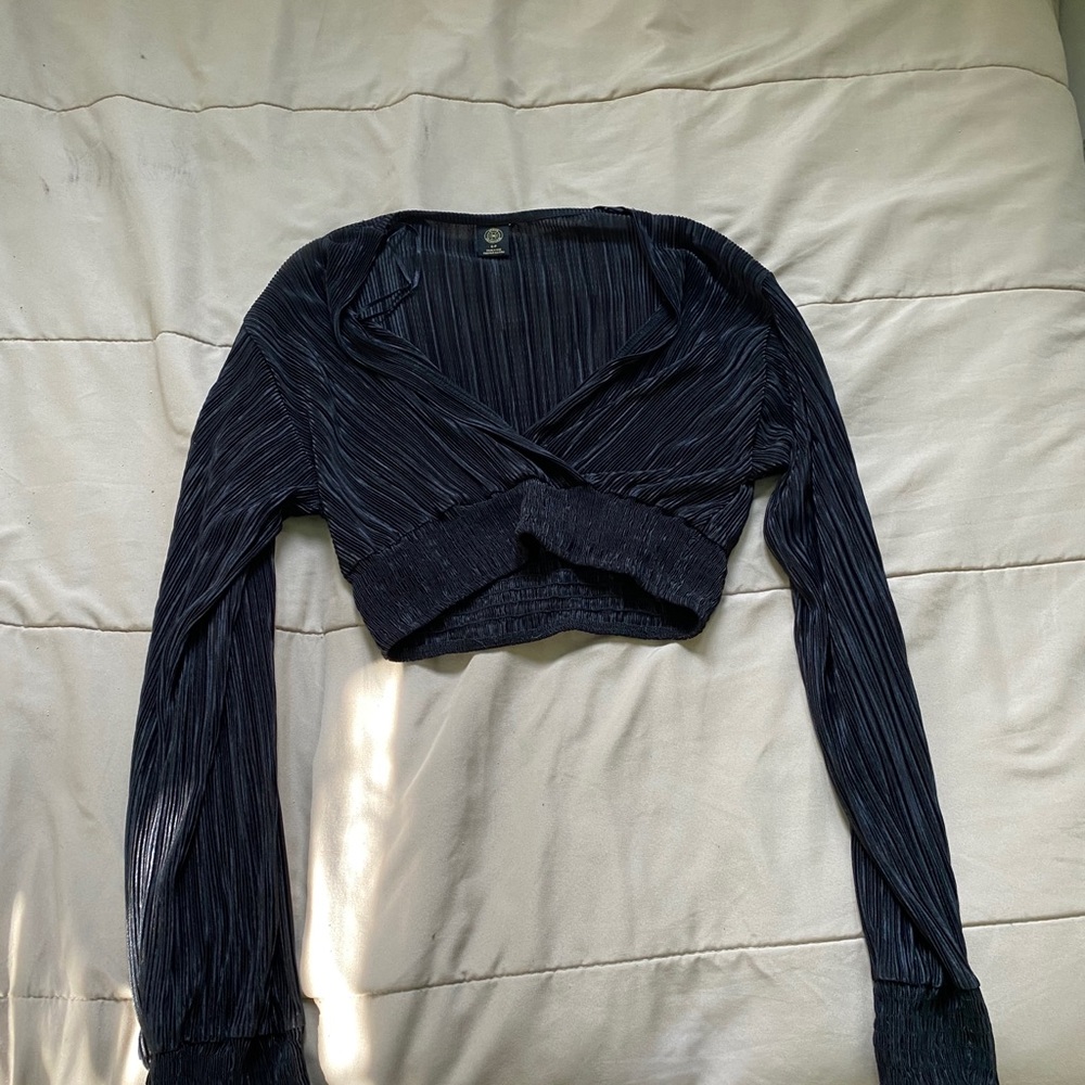 Cropped long sleeve